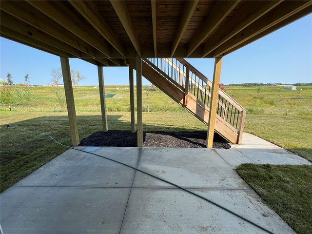 20 S Seven Oaks Road, North Liberty, IA 52317