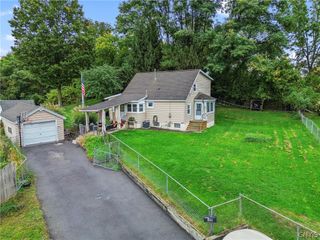106 Edgeworth Avenue, Geddes, NY 13219