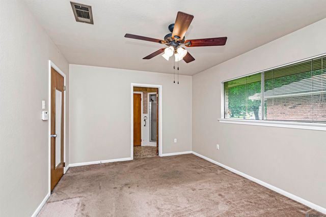 9967 Bunting Dr, Baton Rouge, LA 70809