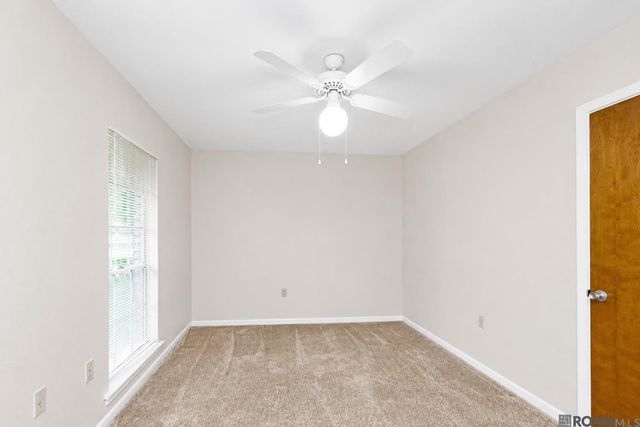 9967 Bunting Dr, Baton Rouge, LA 70809
