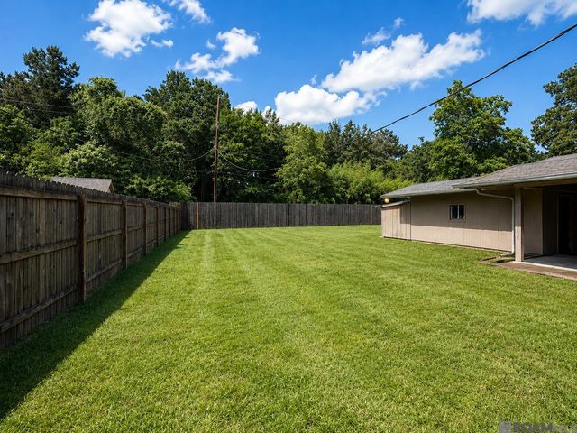 9967 Bunting Dr, Baton Rouge, LA 70809