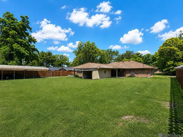 9967 Bunting Dr, Baton Rouge, LA 70809