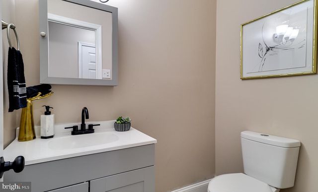 605 4TH AVE, Lindenwold, NJ 08021