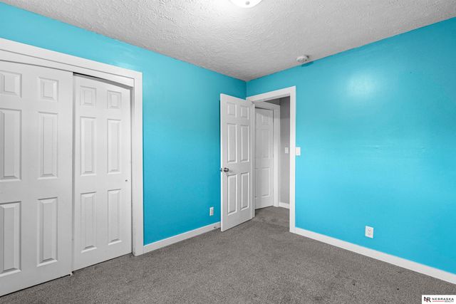 2210 Avenue C, Plattsmouth, NE 68048