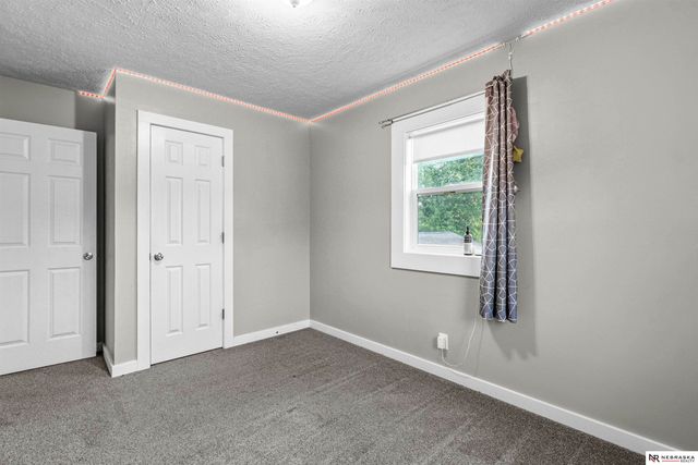 2210 Avenue C, Plattsmouth, NE 68048