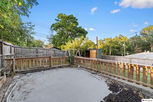2210 Avenue C, Plattsmouth, NE 68048