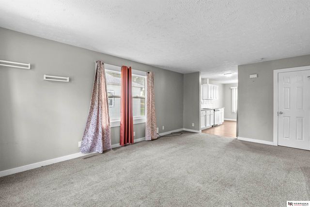 2210 Avenue C, Plattsmouth, NE 68048