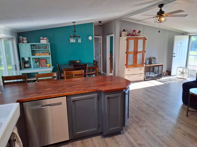 931 W Barney Avenue, Muskegon, MI 49441