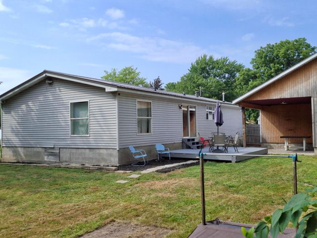 931 W Barney Avenue, Muskegon, MI 49441