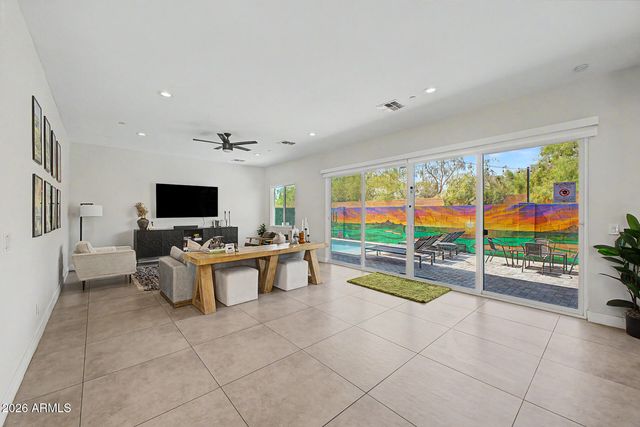 6730 E 1ST Avenue, Scottsdale, AZ 85251