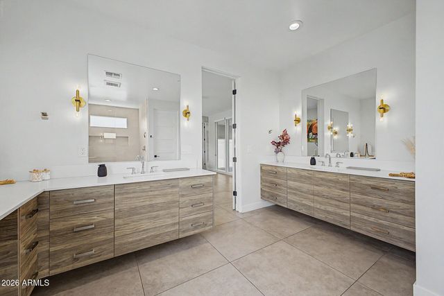 6730 E 1ST Avenue, Scottsdale, AZ 85251