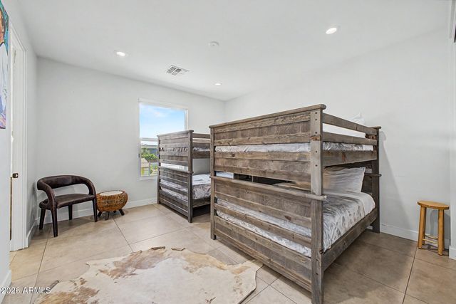 6730 E 1ST Avenue, Scottsdale, AZ 85251