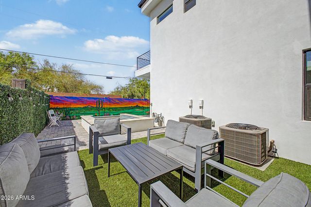 6730 E 1ST Avenue, Scottsdale, AZ 85251