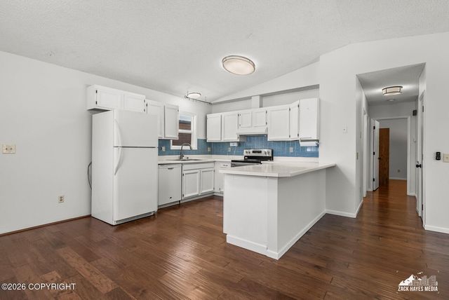 5810 College Drive, Anchorage, AK 99504