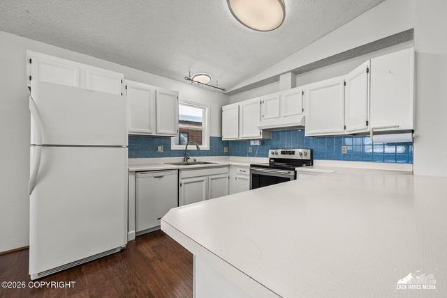 5810 College Drive, Anchorage, AK 99504