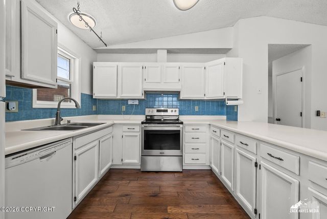 5810 College Drive, Anchorage, AK 99504