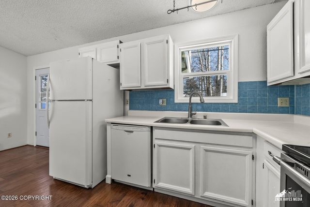 5810 College Drive, Anchorage, AK 99504