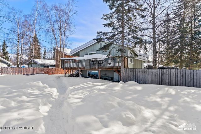 5810 College Drive, Anchorage, AK 99504