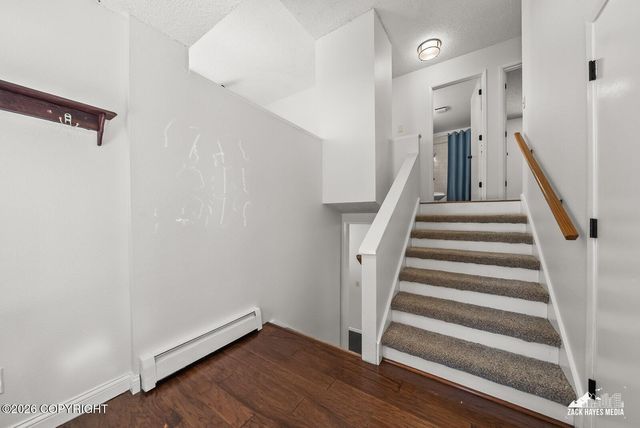 5810 College Drive, Anchorage, AK 99504