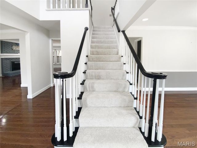 15751 Heathercroft Drive, Chesterfield, MO 63017