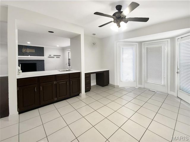 15751 Heathercroft Drive, Chesterfield, MO 63017