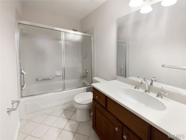 15751 Heathercroft Drive, Chesterfield, MO 63017