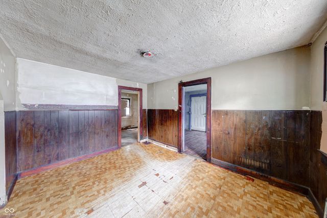 841 S Pershing Avenue, Indianapolis, IN 46221