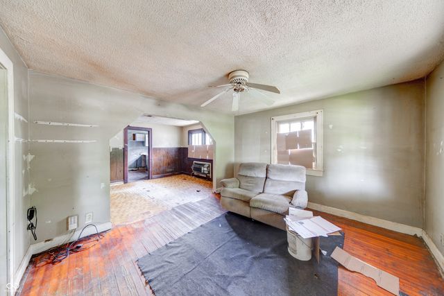 841 S Pershing Avenue, Indianapolis, IN 46221