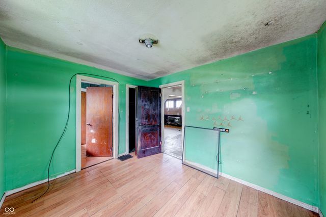 841 S Pershing Avenue, Indianapolis, IN 46221