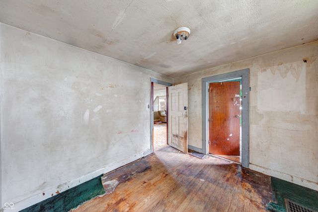 841 S Pershing Avenue, Indianapolis, IN 46221