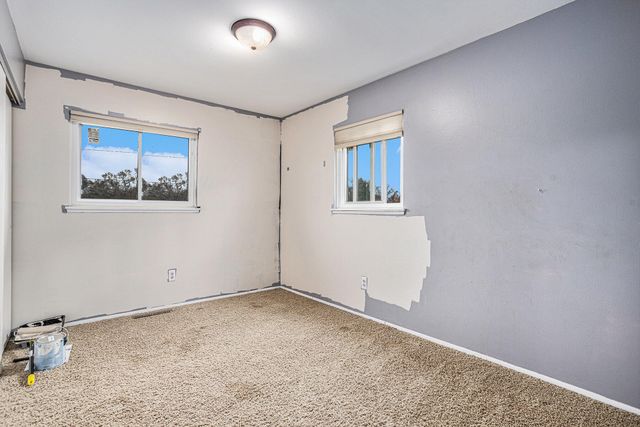 897 N Washington Avenue N, Battle Creek, MI 49037