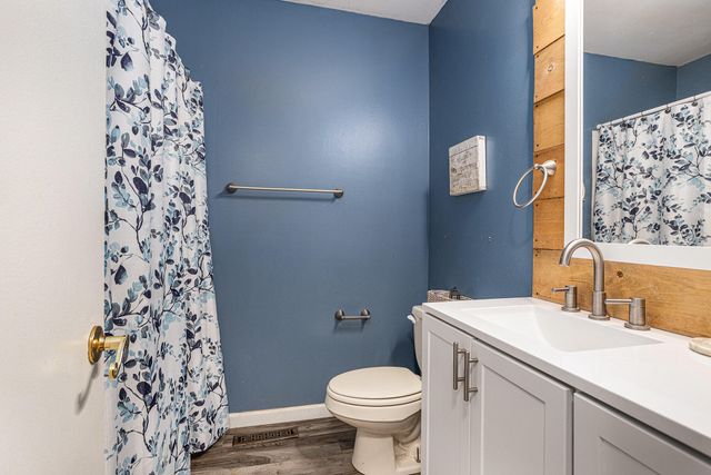 897 N Washington Avenue N, Battle Creek, MI 49037