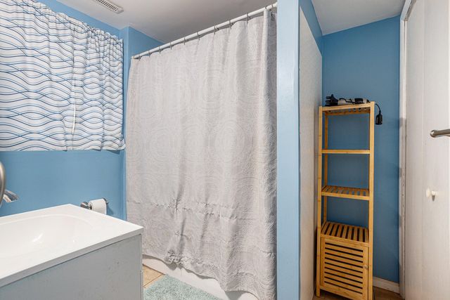 897 N Washington Avenue N, Battle Creek, MI 49037