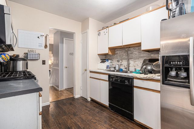 897 N Washington Avenue N, Battle Creek, MI 49037