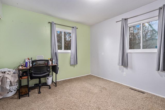 897 N Washington Avenue N, Battle Creek, MI 49037