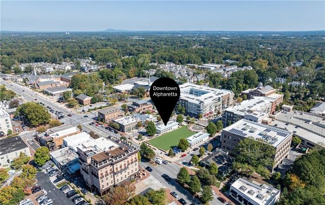 650 Mayfair Court, Alpharetta, GA 30009
