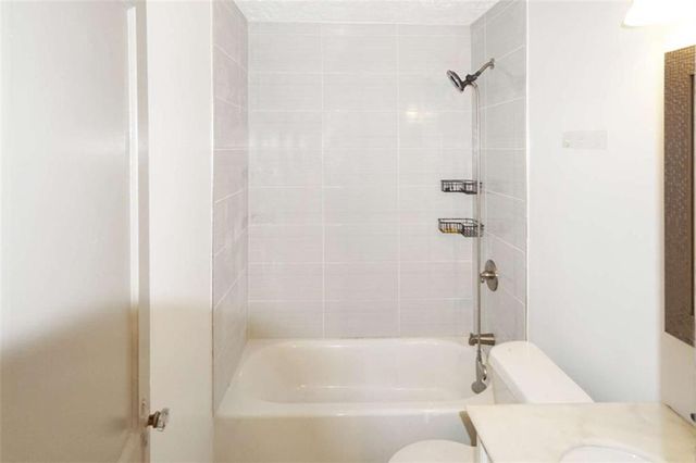 5024 Park Avenue, Forest Park, GA 30297