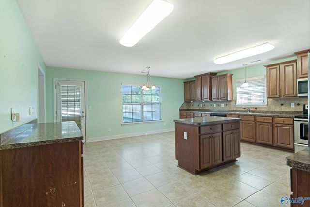 105 Bridge Crest Drive, Harvest, AL 35749