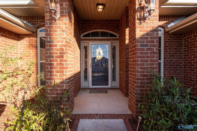 105 Bridge Crest Drive, Harvest, AL 35749