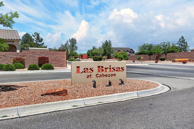 2605 Cerro Chafo Road SE, Rio Rancho, NM 87124
