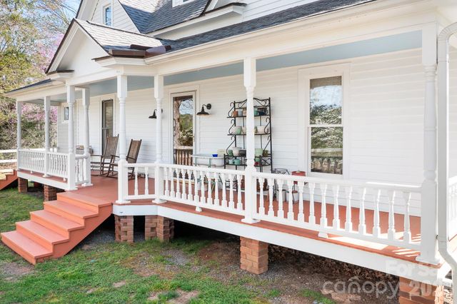 1315 Scotts Creek Road, Statesville, NC 28625