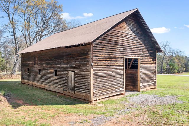 1315 Scotts Creek Road, Statesville, NC 28625