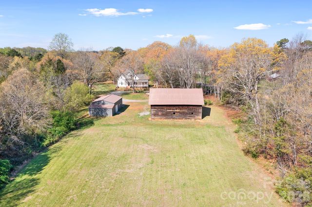 1315 Scotts Creek Road, Statesville, NC 28625