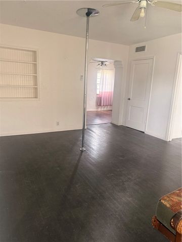 2107 16th 2, Corpus Christi, TX 78404