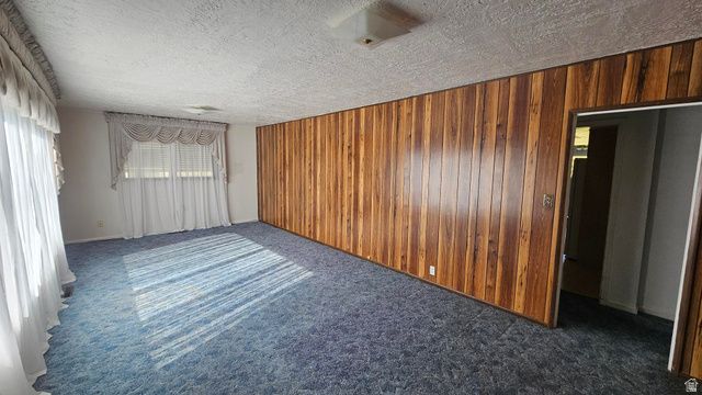 2078 W 5600 S, Roy, UT 84067