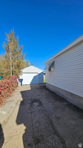 2078 W 5600 S, Roy, UT 84067