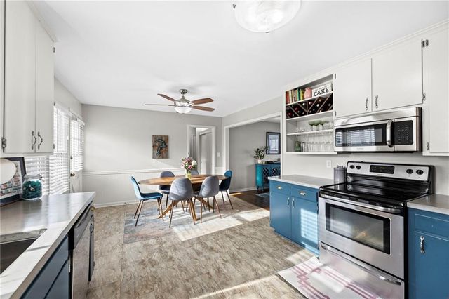 7301 Robinson Street, Overland Park, KS 66204