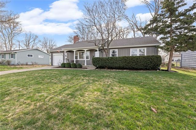 7301 Robinson Street, Overland Park, KS 66204