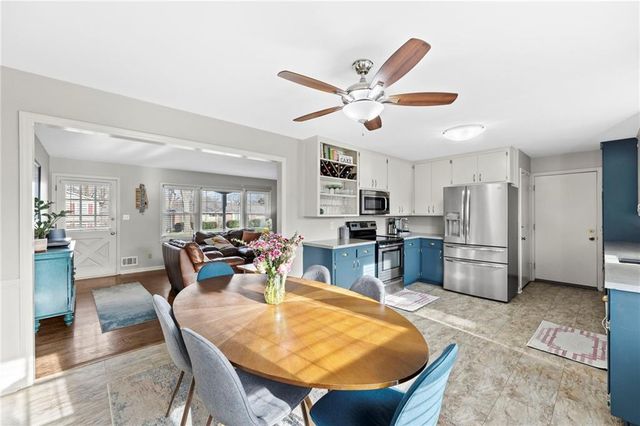 7301 Robinson Street, Overland Park, KS 66204