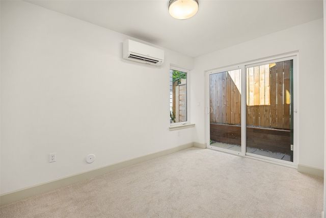 1255 NE 100th Street, Seattle, WA 98125